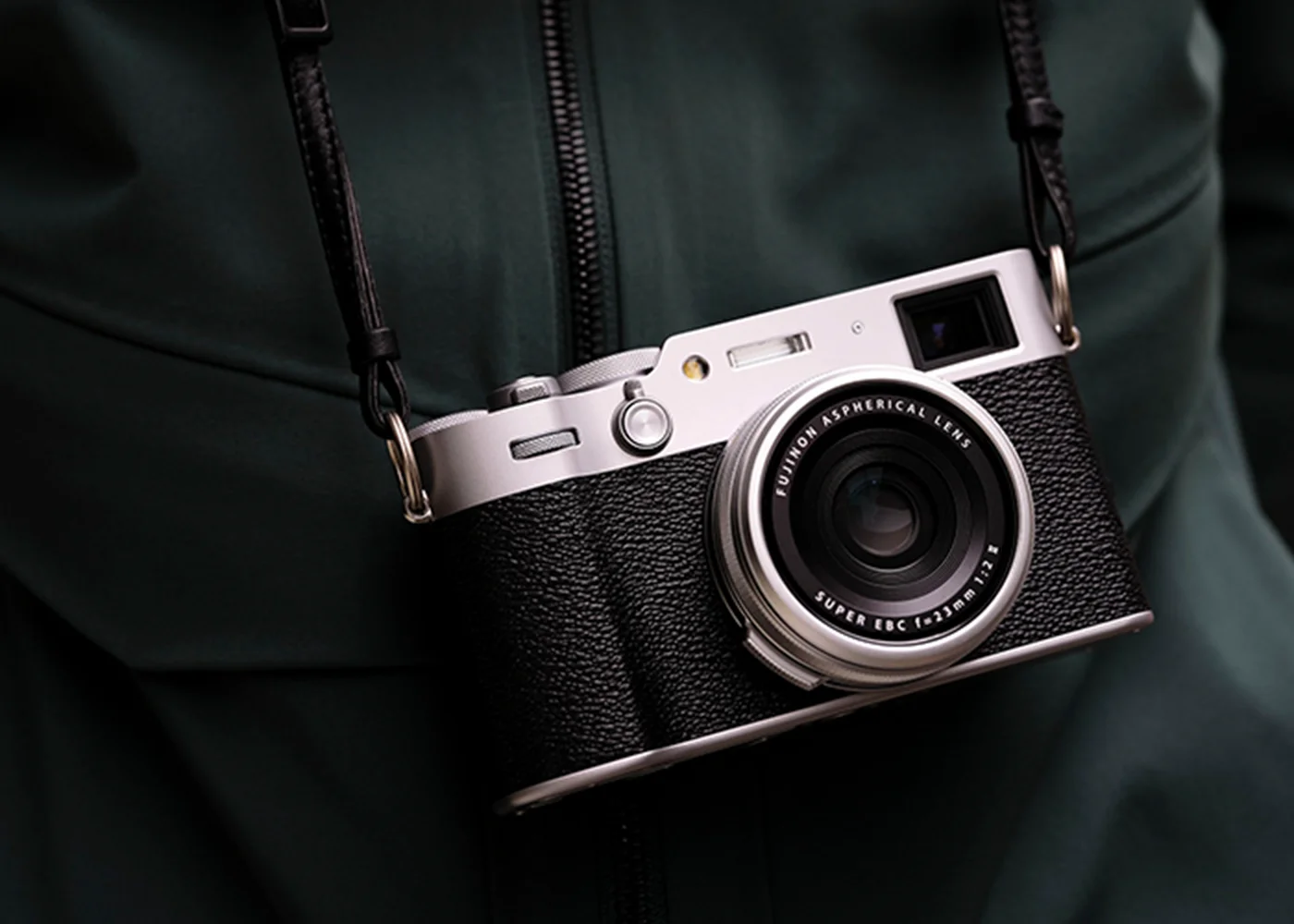 數位相機 X100 成功引領復古潮 Fujifilm 業績再創新高