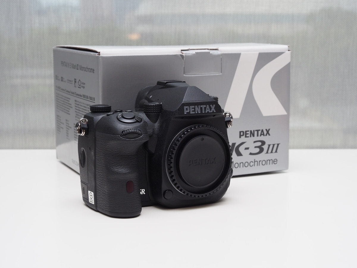 Pentax K-3 III Monochrome黑白數位單眼相機評測，為回歸攝影最初純粹黑白影像而生的異端相機