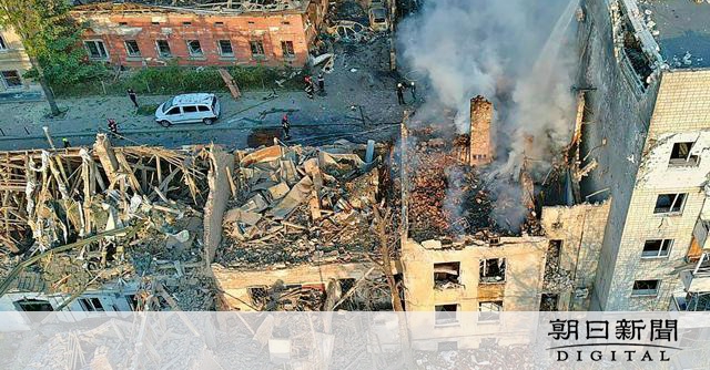 ウクライナ西部で7人死亡、世界遺産地区も被害　極超音速ミサイルか