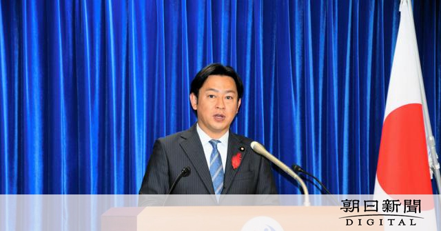 福岡厚労相、首相から指示　マイナ保険証めぐり「不安に丁寧に対応」