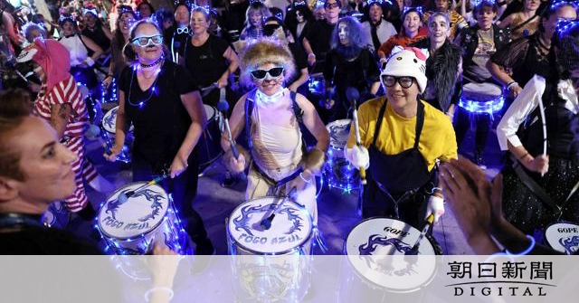 テーマは「ニャー！」　ＮＹで世界最大規模のハロウィーンパレード