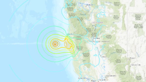 美西海岸发生7级强震 两州一度发布海啸预警(图)