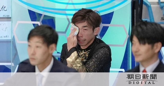 織田、最後の舞台で4回転ジャンプ成功　会場盛り上げ、SP5位発進