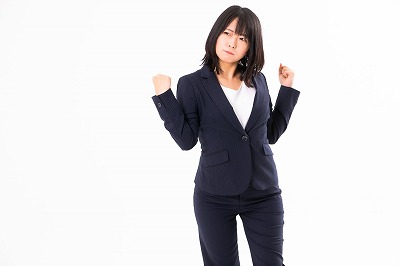 【悲報】ネット民「女は健康であれ！」女さん「なんですって！？ギャオオーン！」