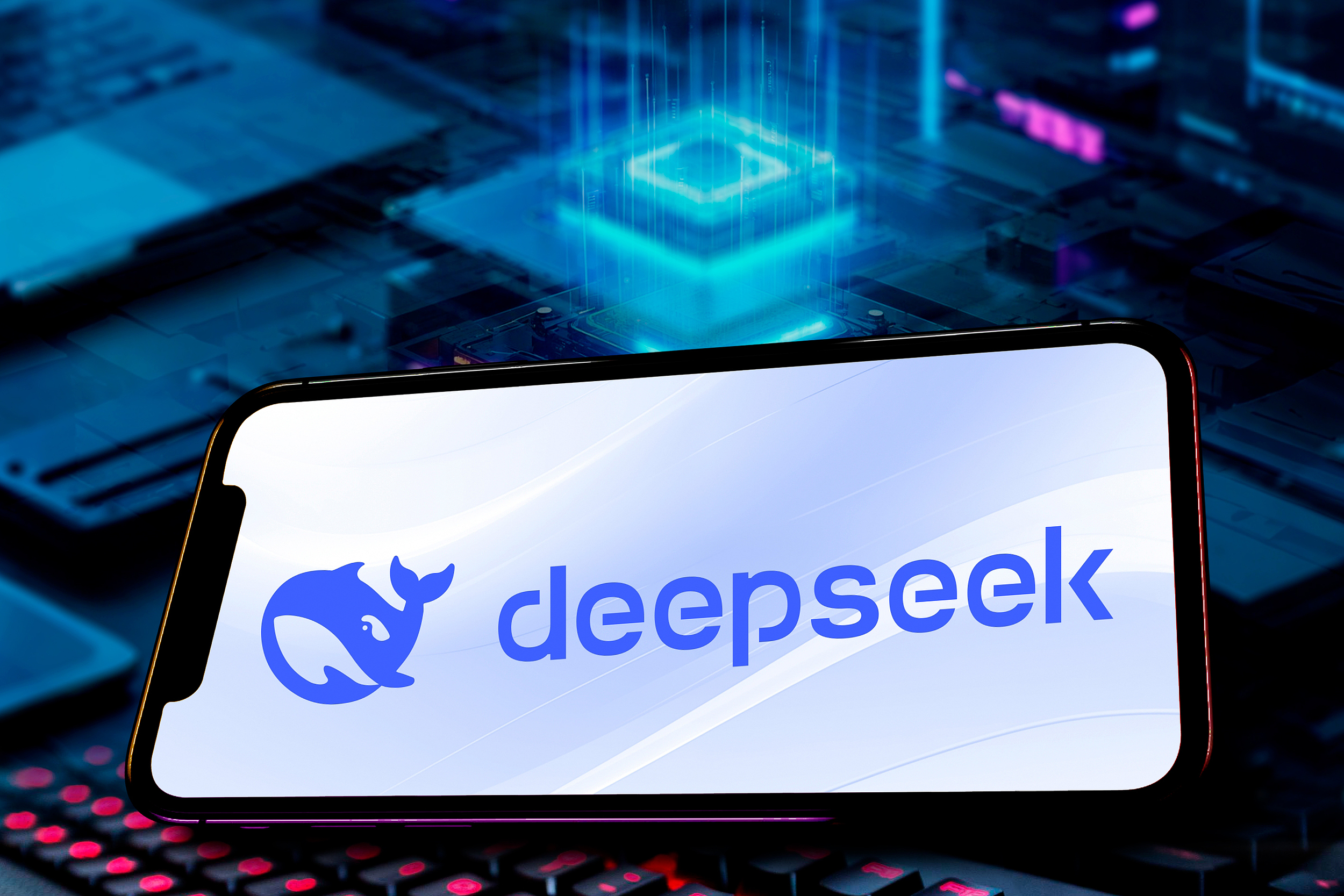 「夜袭」OpenAI！DeepSeek 开源最强推理模型 R1，再震欧美同行