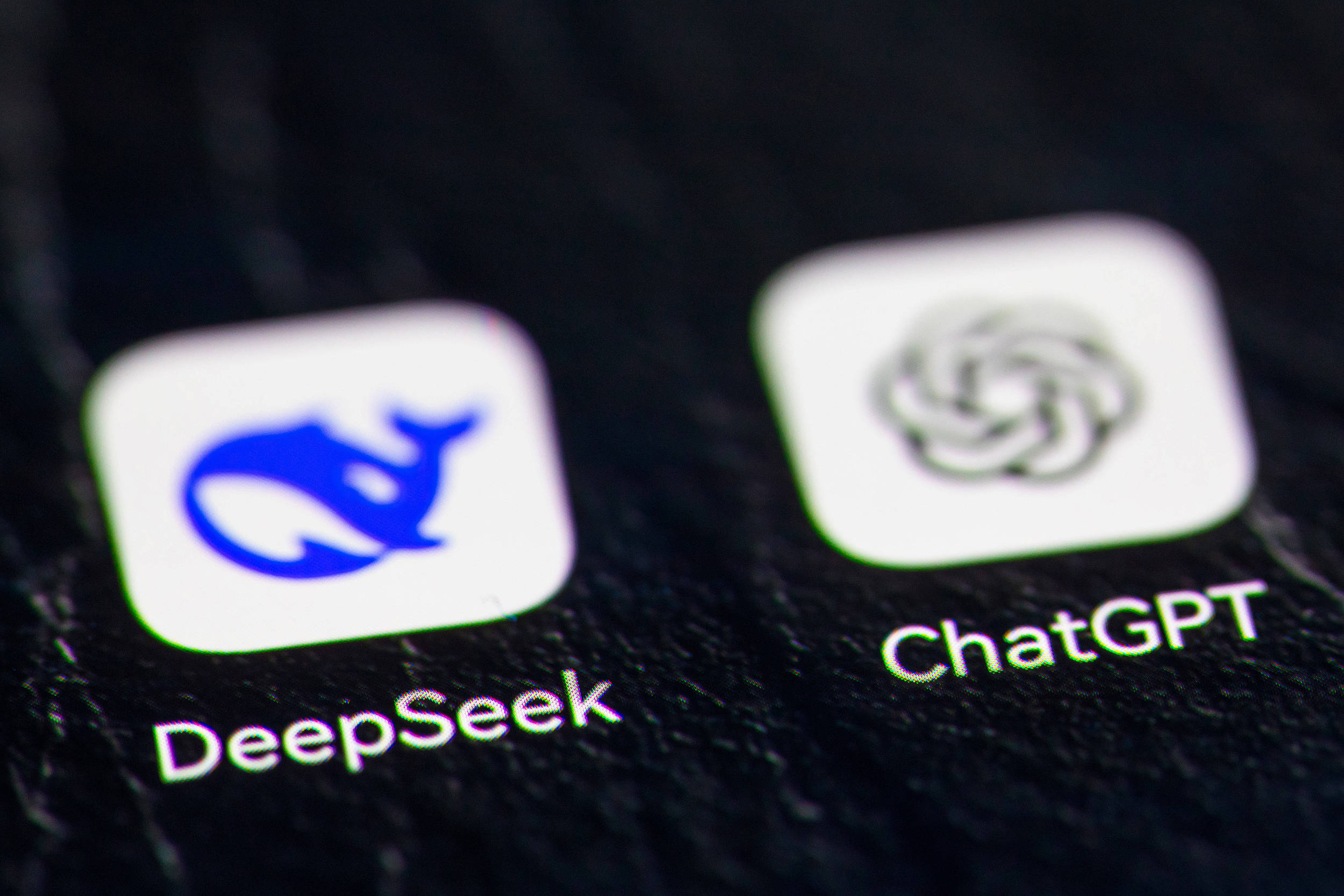 「人均 DeepSeek」之后，AI 应用还能怎么做？